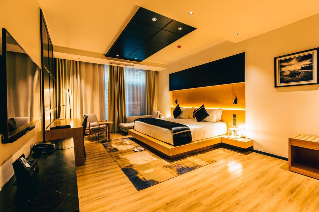 Blackwood Boutique Hotel And Apartments Dar es Salaam Exteriör bild