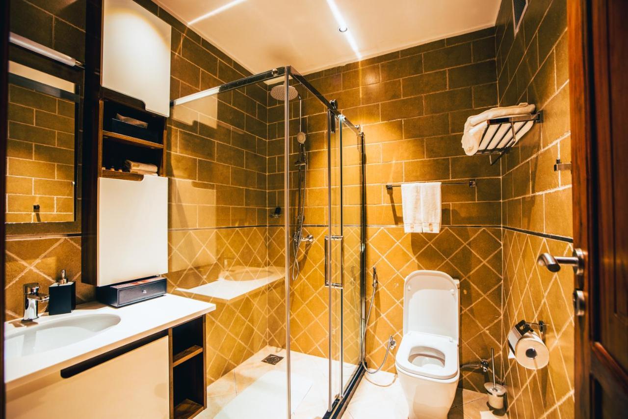 Blackwood Boutique Hotel And Apartments Dar es Salaam Exteriör bild
